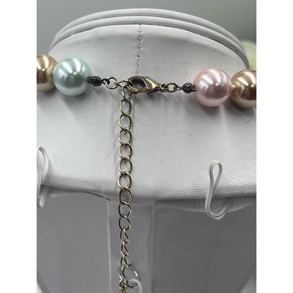 KJL Kenneth Jay Lane Inaugural 'First Lady' 2009 Simulated Pearl 18" Necklace - Picture 7 of 13